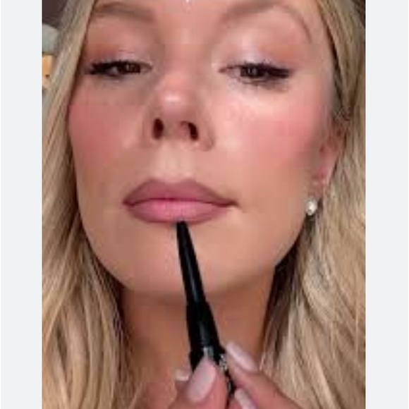 Pinky B The Perfect Lip Combo Nude Lipgloss & Lip Liner Duo 1986 BNIB - Picture 9 of 12